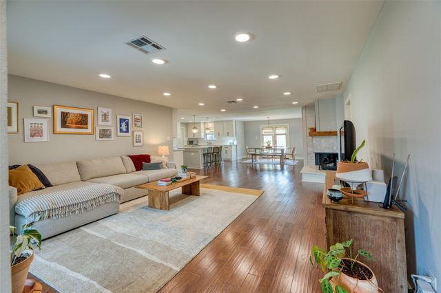 1814 Tattenhall Drive, Houston, TX 77008