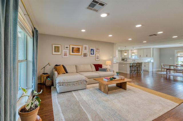 1814 Tattenhall Drive, Houston, TX 77008