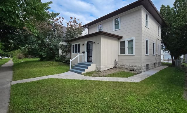 1124 Jessamine Avenue E, Saint Paul, MN 55106