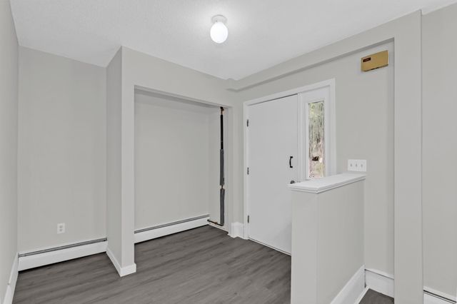 1124 Jessamine Avenue E, Saint Paul, MN 55106