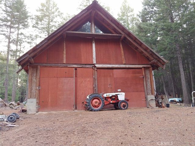 11254 Airstrip Road, Loch Lomond, CA 95461