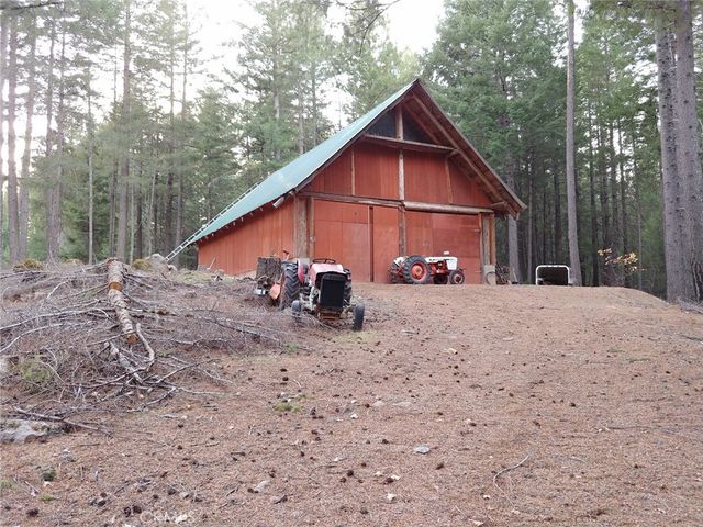 11254 Airstrip Road, Loch Lomond, CA 95461