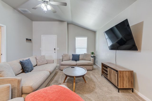1612 136th Street, Lubbock, TX 79423