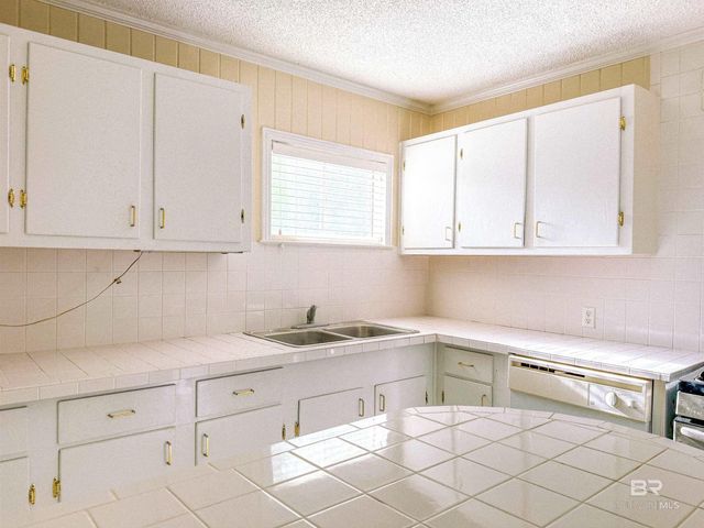 1400 Belleville Avenue, Brewton, AL 36426