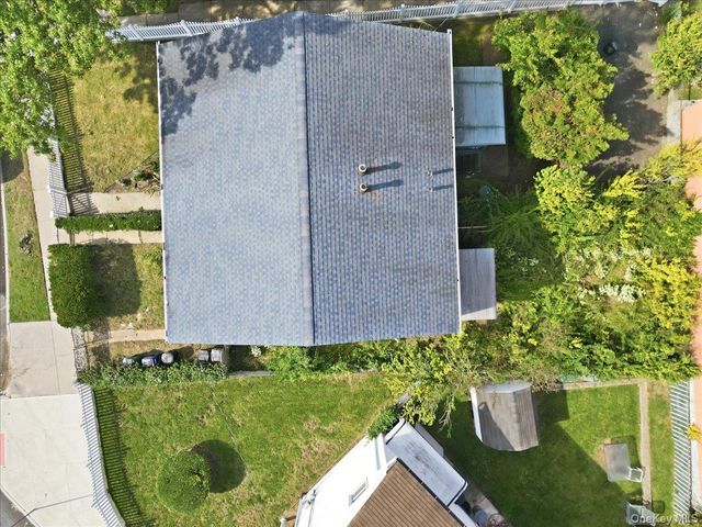 20229 120th Avenue, Saint Albans, NY 11412