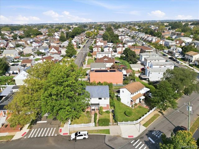 20229 120th Avenue, Saint Albans, NY 11412