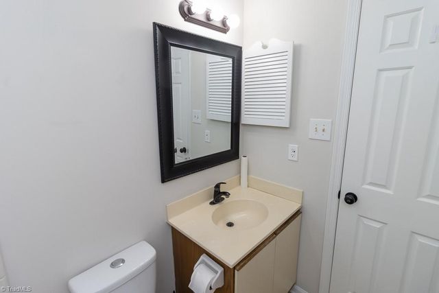 1404 Grantland Place, Greensboro, NC 27410