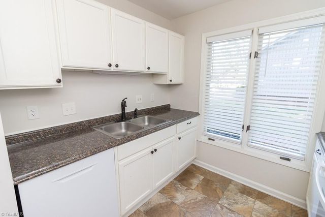 1404 Grantland Place, Greensboro, NC 27410