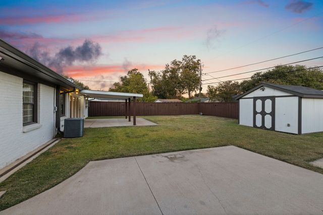 13766 Heartside Place, Farmers Branch, TX 75234