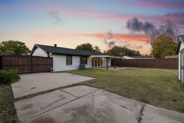 13766 Heartside Place, Farmers Branch, TX 75234