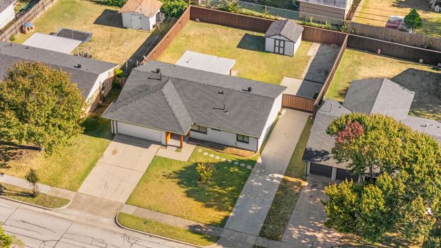 13766 Heartside Place, Farmers Branch, TX 75234