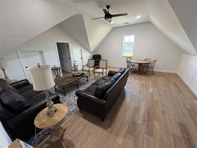 11686 Renaissance Drive, Montgomery, TX 77356