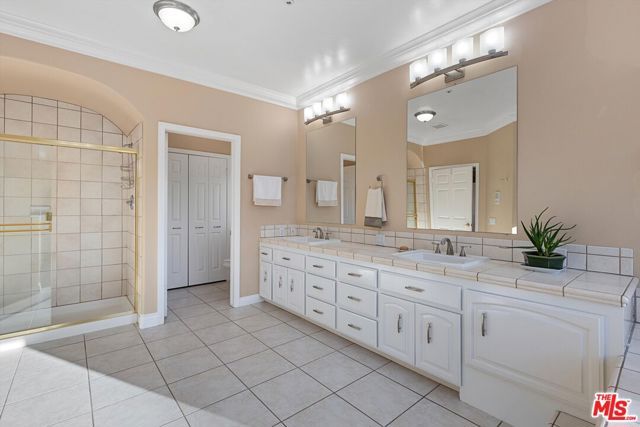 1751 Monte Vista Drive, Vista, CA 92084