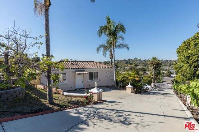 1751 Monte Vista Drive, Vista, CA 92084