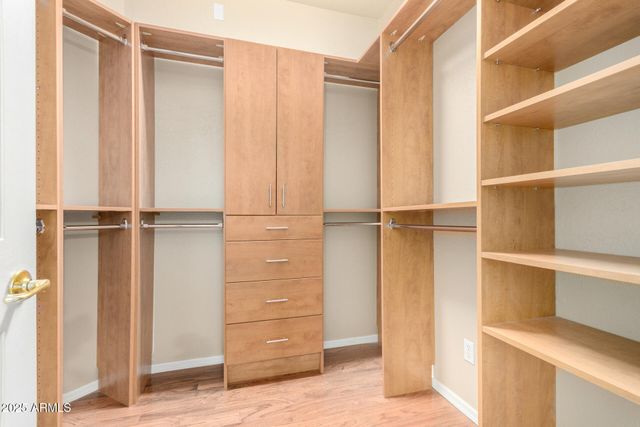 1410 E COUNTY DOWN Drive, Chandler, AZ 85249