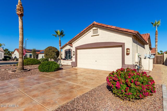 1410 E COUNTY DOWN Drive, Chandler, AZ 85249