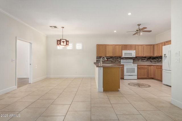 1410 E COUNTY DOWN Drive, Chandler, AZ 85249