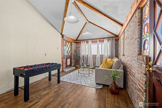 2306 N Shirley Street, Tacoma, WA 98406