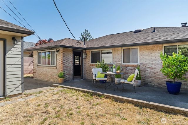 2306 N Shirley Street, Tacoma, WA 98406