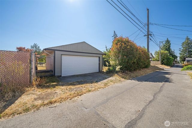 2306 N Shirley Street, Tacoma, WA 98406