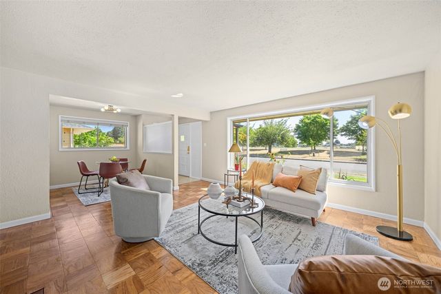 2306 N Shirley Street, Tacoma, WA 98406