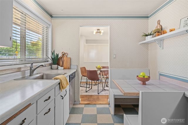 2306 N Shirley Street, Tacoma, WA 98406