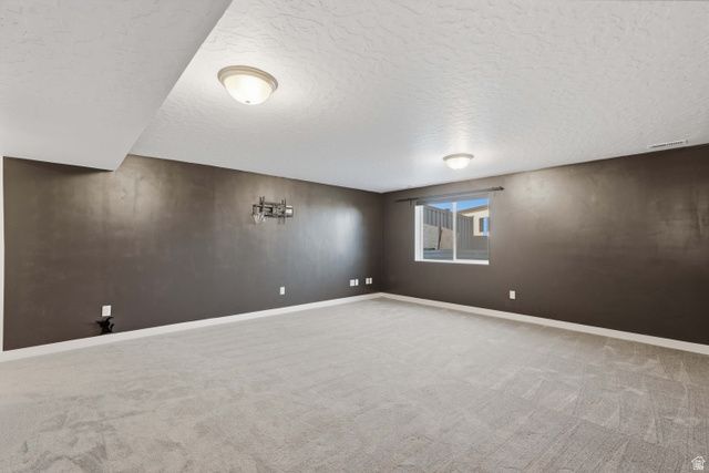 915 N EVELYN ST, Farmington, UT 84025