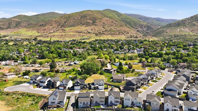 915 N EVELYN ST, Farmington, UT 84025