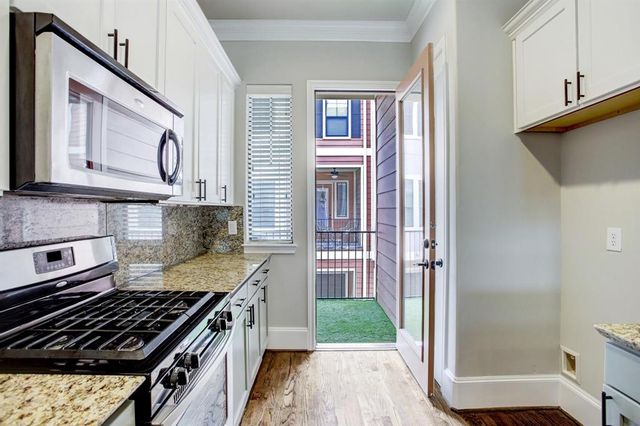 1046 W 23rd Street H, Houston, TX 77008