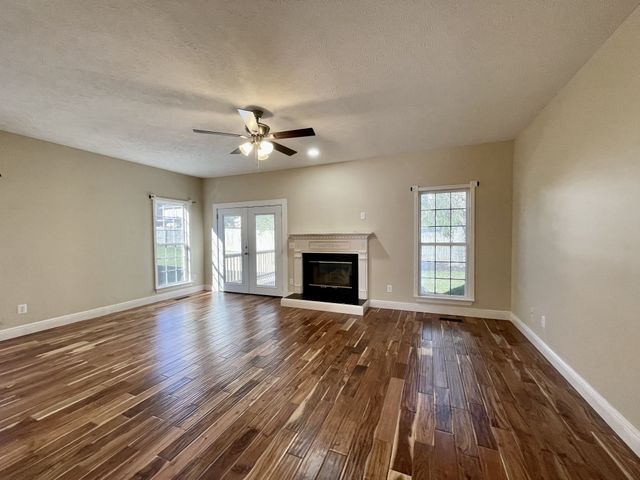 6724 Sunnywood Dr, Nashville, TN 37211