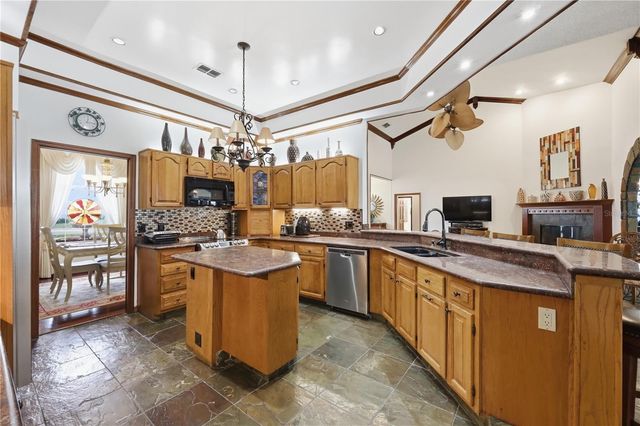 9211 HIDDEN BAY LANE, Orlando, FL 32819