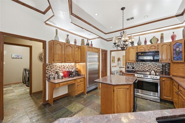 9211 HIDDEN BAY LANE, Orlando, FL 32819