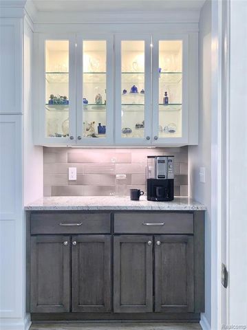 5113 Candlewood Drive, Grand Blanc, MI 48439