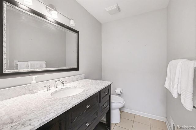 5113 Candlewood Drive, Grand Blanc, MI 48439