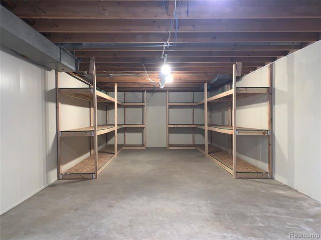 5113 Candlewood Drive, Grand Blanc, MI 48439