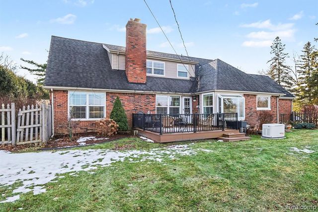 5113 Candlewood Drive, Grand Blanc, MI 48439