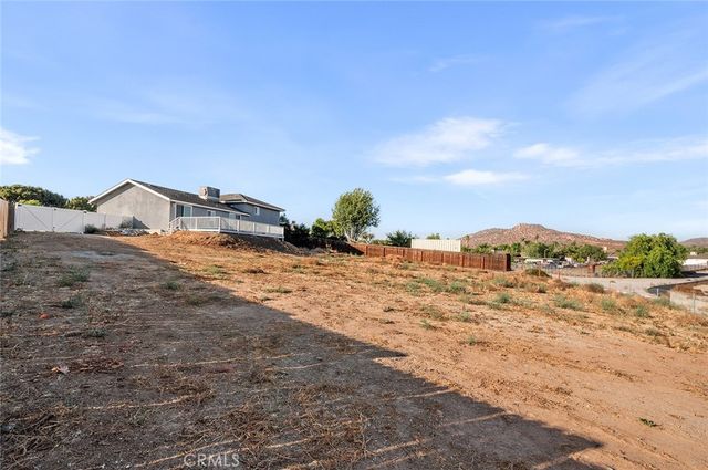 1436 Hilltop, Norco, CA 92860