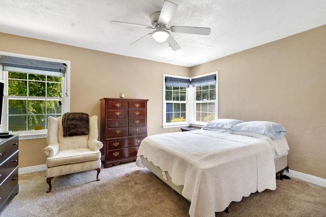 200 Lyons Street, Madera, CA 93638