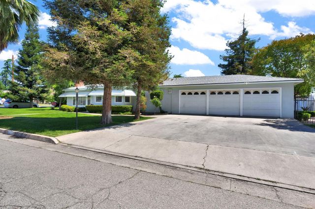 200 Lyons Street, Madera, CA 93638