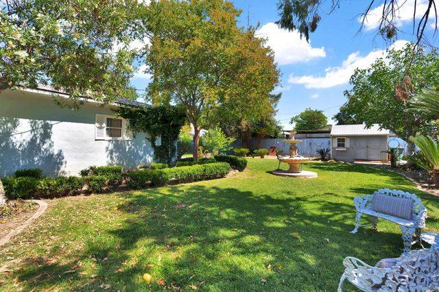 200 Lyons Street, Madera, CA 93638