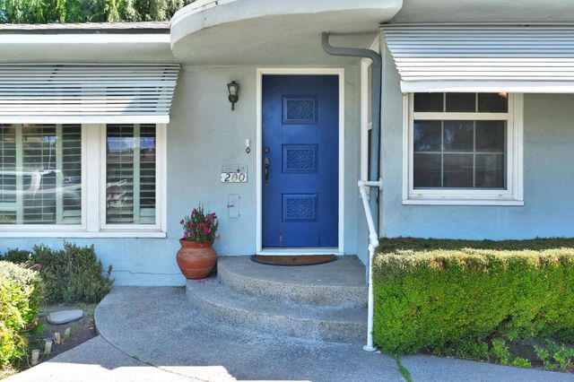 200 Lyons Street, Madera, CA 93638