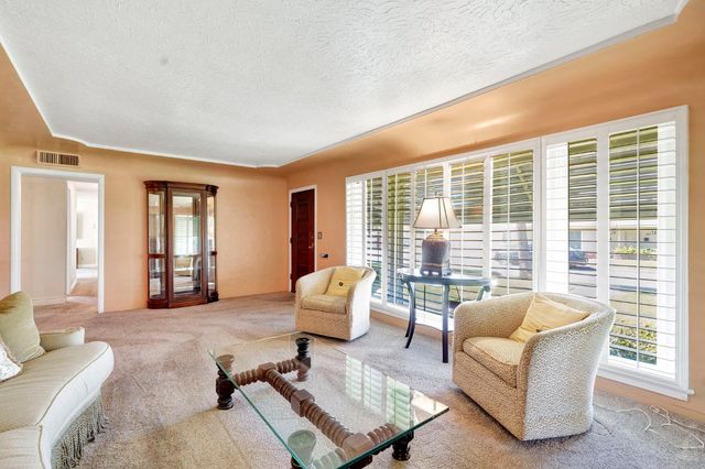 200 Lyons Street, Madera, CA 93638