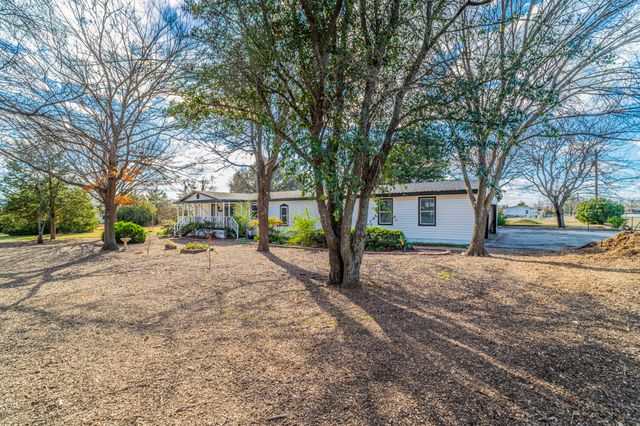 13589 Sam Reynolds Road, Justin, TX 76247