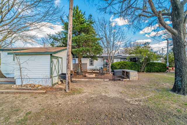 13589 Sam Reynolds Road, Justin, TX 76247