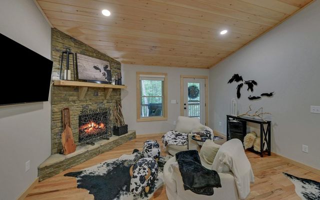 95 Deer Valley Lane, Murphy, NC 28906