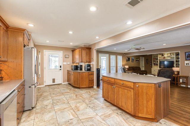 1133 Fm 1459 Road, Sweeny, TX 77480