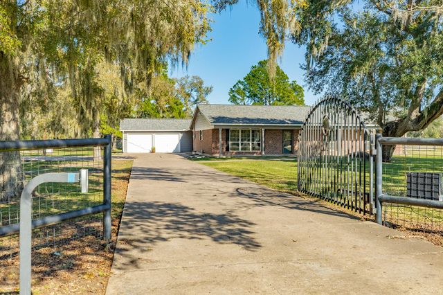 1133 Fm 1459 Road, Sweeny, TX 77480