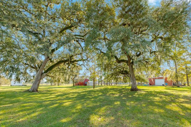 1133 Fm 1459 Road, Sweeny, TX 77480