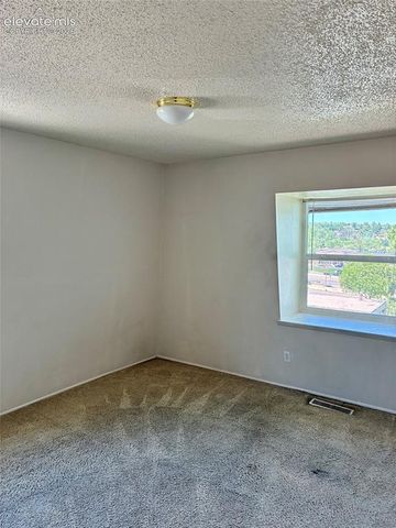 3035 E Fountain Boulevard, Colorado Springs, CO 80910
