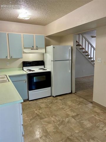 3035 E Fountain Boulevard, Colorado Springs, CO 80910